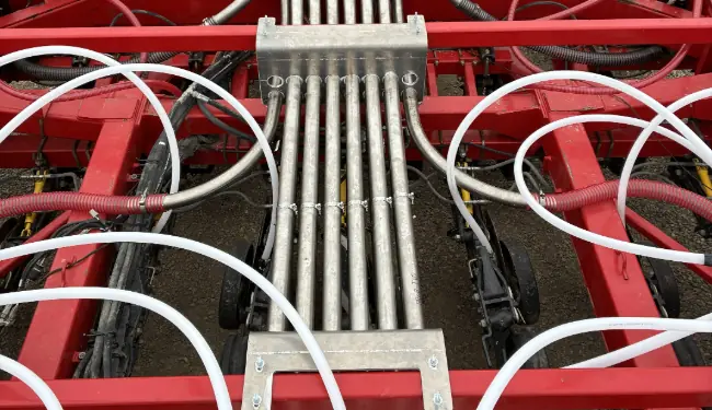 Bourgault - Atlas AG Parts - 2026 - Close Up central view